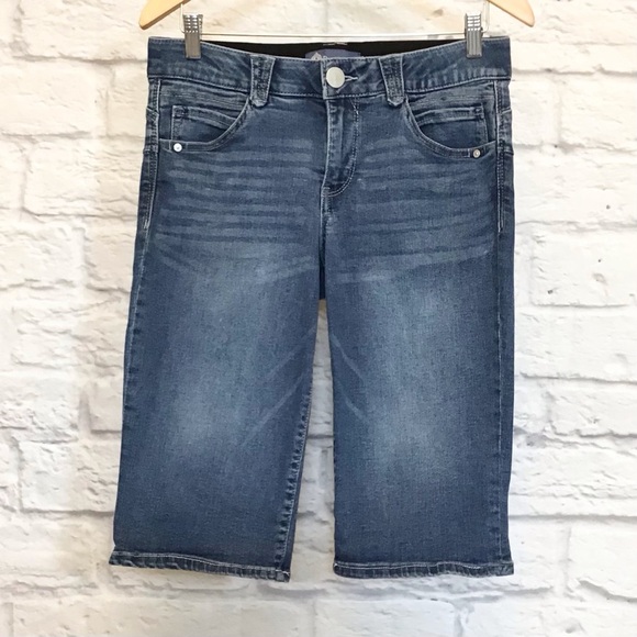Democracy 8 AbSolution Denim Shorts Women’s Bermuda Stretch Slimming 14” Inseam - Picture 2 of 8